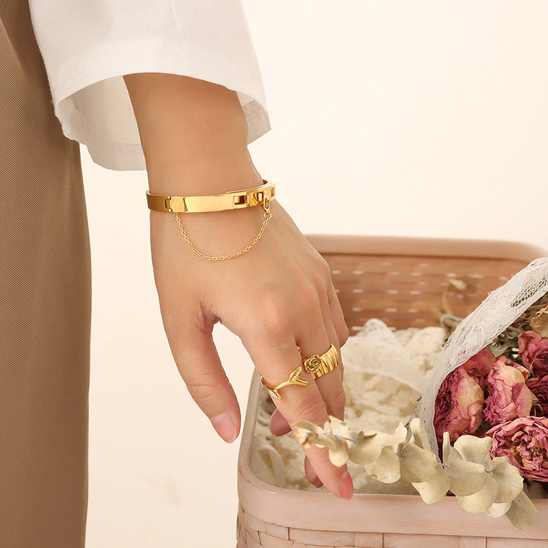 Chain Fringe Buckle Bracelet